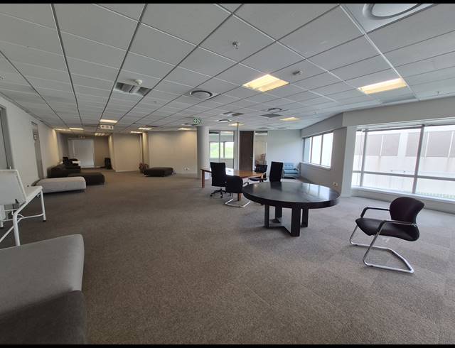 429M² OFFICE TO LET IN SANDTON CENTRAL